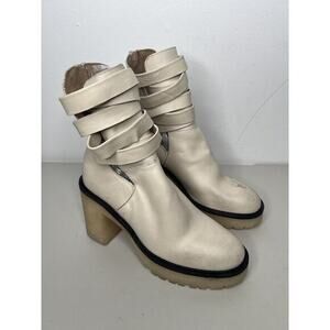 New Free People Women's Jesse Cutout Ankle Boot Size 37.5/7